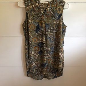 Rose + Olive sleeveless shirt.